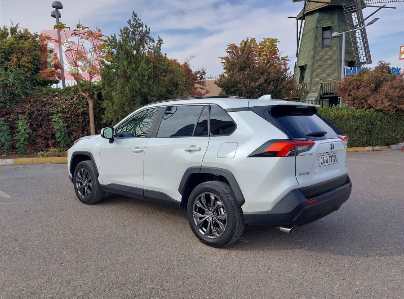 تويوتا راف 4